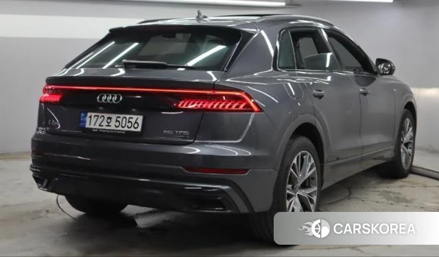 Audi Q8 (4M) 2022 Серый из Кореи, фото 2