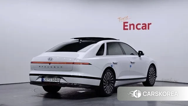 Hyundai Grandeur Hybrid (GN7) id 3196026 из Кореи 12