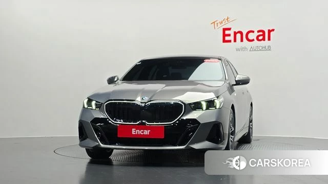 BMW 5 Series (G60) id 4527521 из Кореи 12