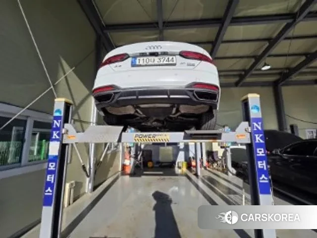 Audi A5 (F5) 2021 Белый из Кореи, фото 2