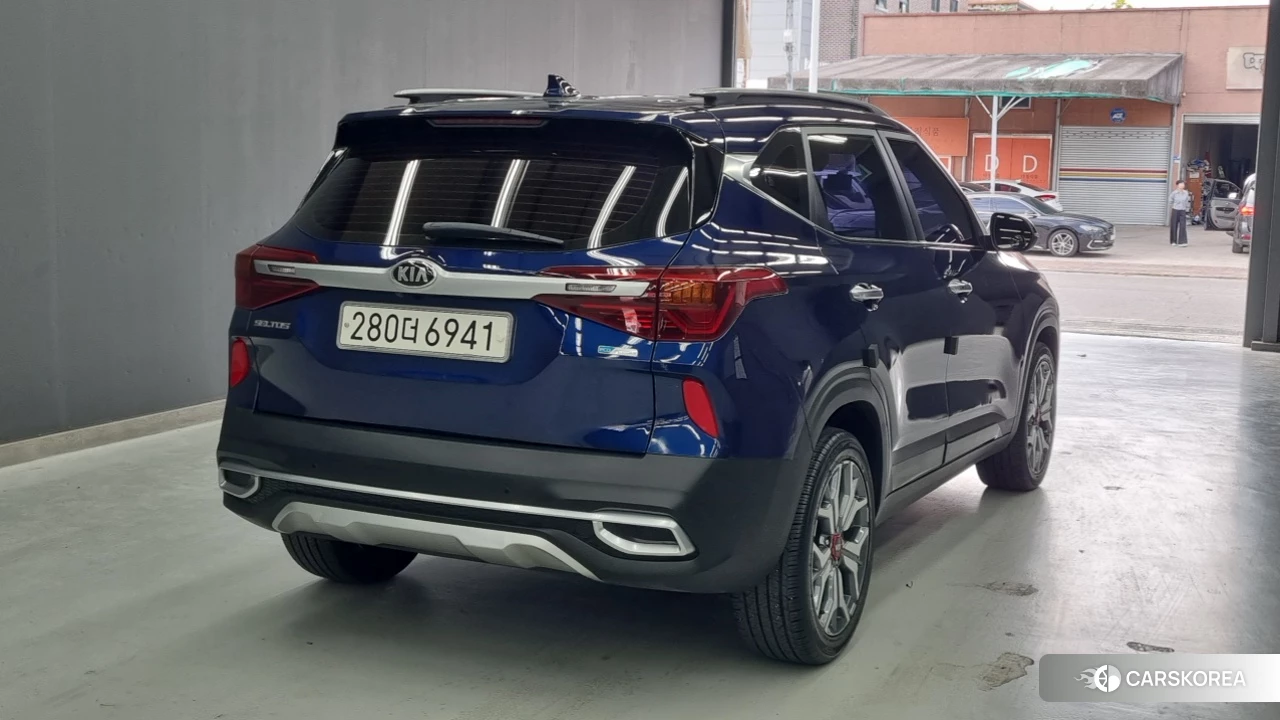 Kia Seltos id 4836707 из Кореи 10