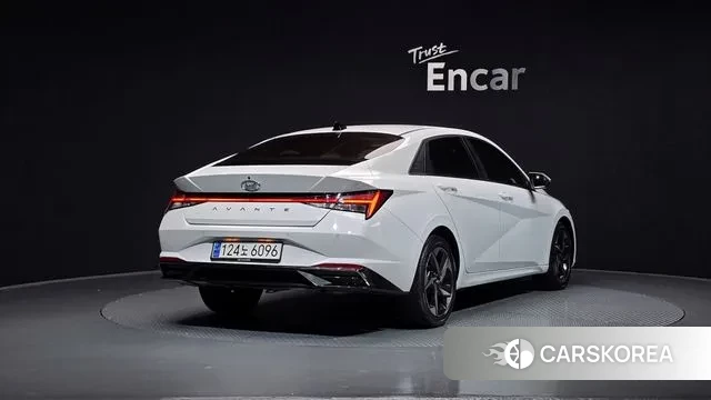 Hyundai Avante (CN7) id 3264225 из Кореи 12