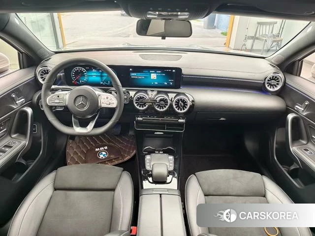 Mercedes-Benz Class A 2023 Белый из Китая, фото 2
