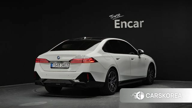 BMW 5 Series (G60) id 4229813 из Кореи 12