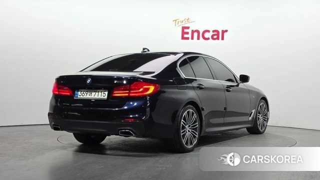 BMW 5 Series (G30) id 3879198 из Кореи 12