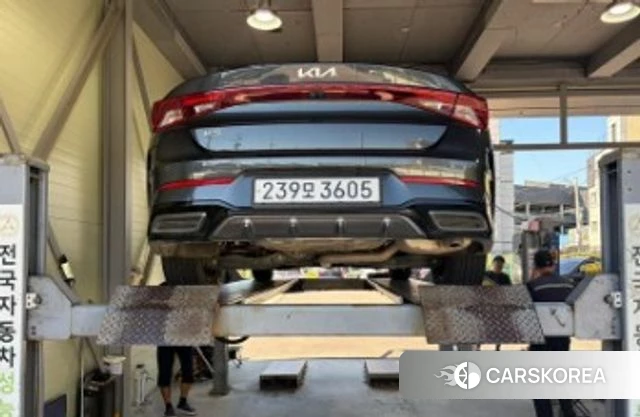 Kia K5 3rd generation 2023 Серый из Кореи, фото 2