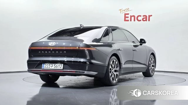 Hyundai Grandeur (GN7) id 3940379 из Кореи 12