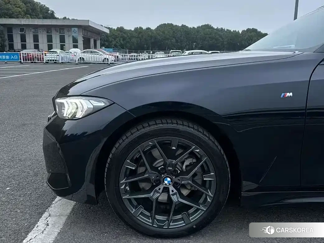 BMW 3 series 2025 Черный из Китая, фото 2