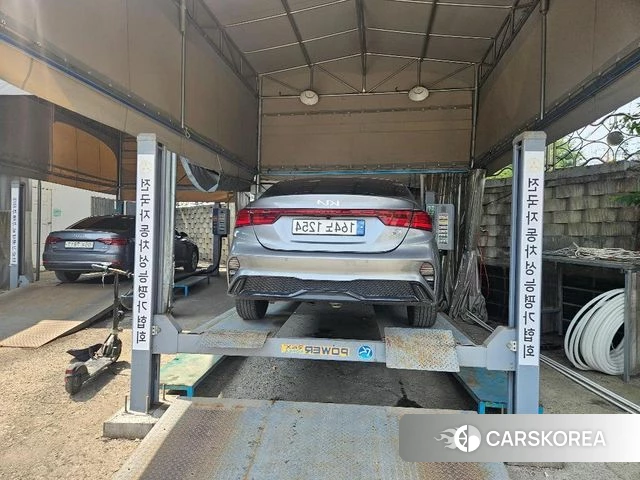 Kia The New K3 2nd generation 2022 Серый из Кореи, фото 2