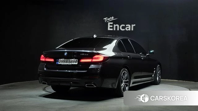 BMW 5 Series (G30) id 3842346 из Кореи 12