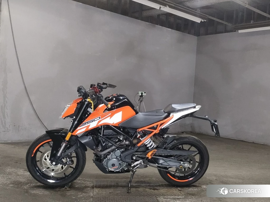 Проданный KTM 250 DUKE 2017 из Японии, фото 2