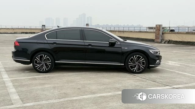 Volkswagen Magotan id 4217515 из Китая 12
