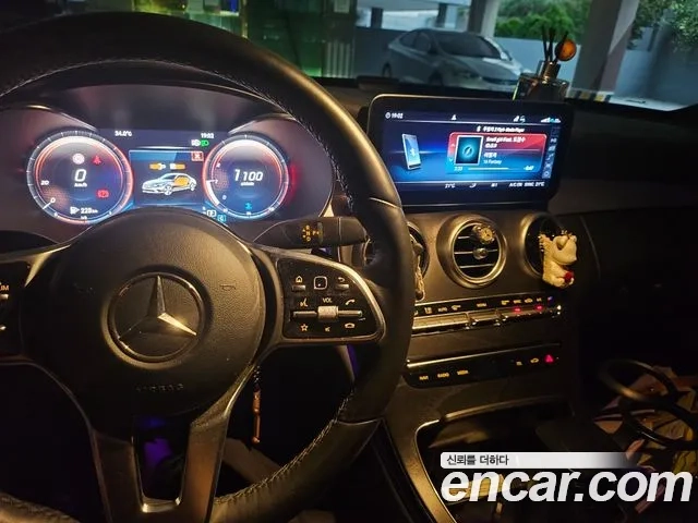 Mercedes-Benz C-Class W205 2021 Черный из Кореи, фото 2