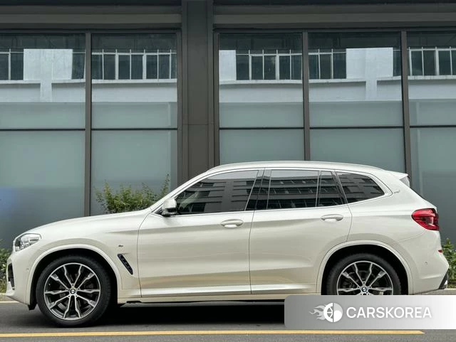 BMW X3 2021 Белый из Китая, фото 2