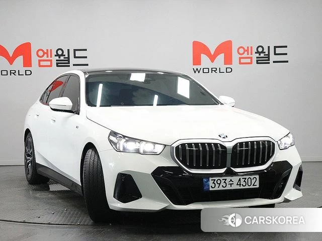 BMW 5 Series (G60) id 4617946 из Кореи 12