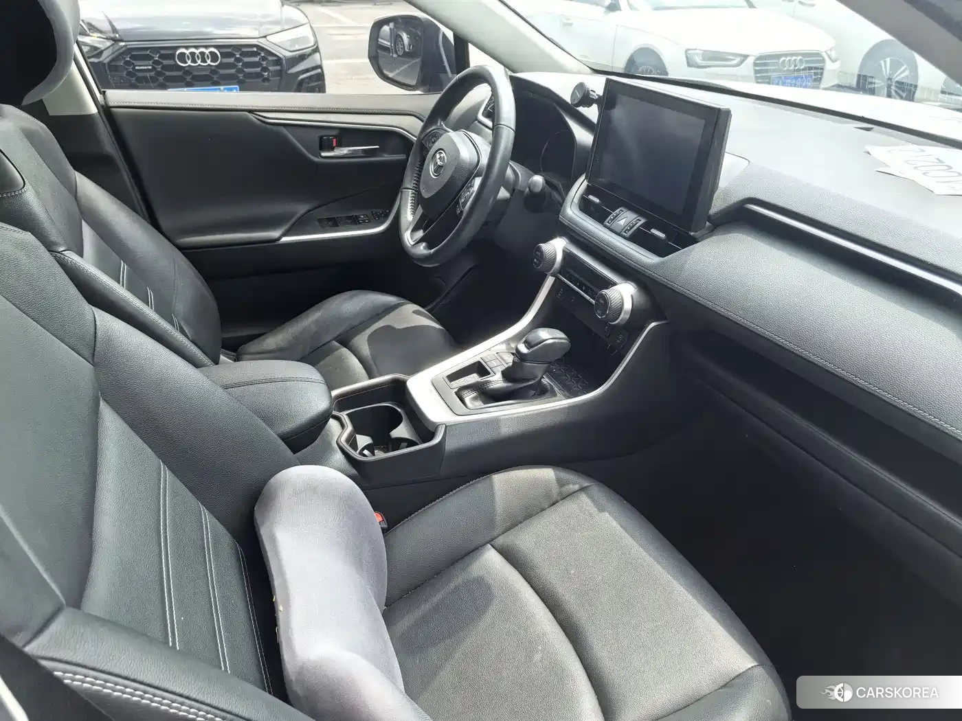 Toyota RAV4 2021 Белый из Китая, фото 5