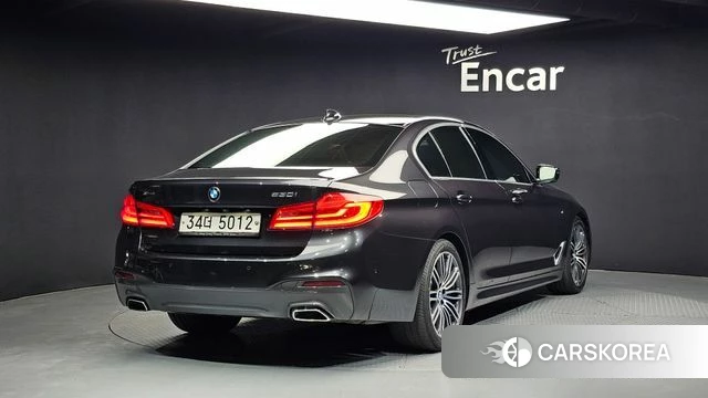 BMW 5 Series (G30) id 3845120 из Кореи 12