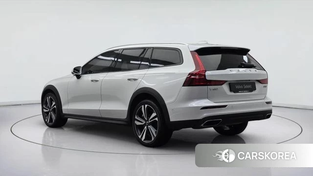 Volvo V60 Cross-Country 2nd Generation id 3852543 из Кореи 12