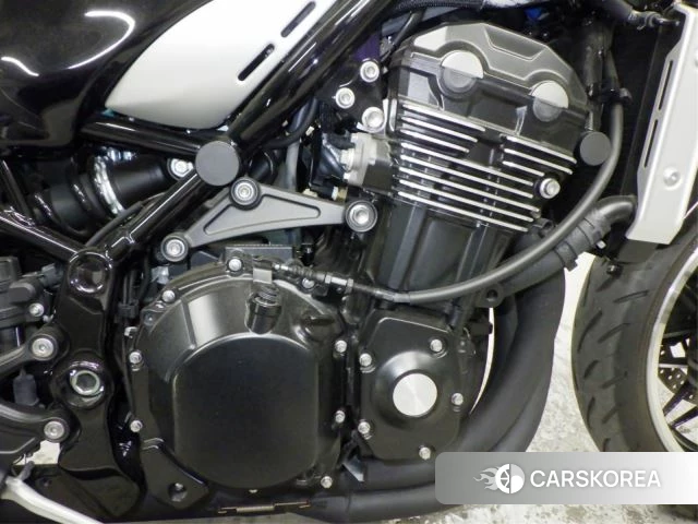 Engine photo