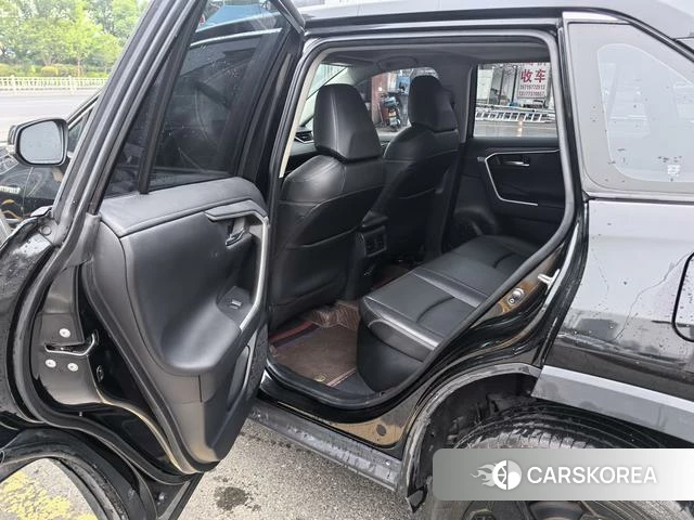 Toyota RAV4 Rongfang 2022 Черный из Китая, фото 6