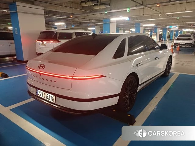 Hyundai Grandeur Hybrid (GN7) 2024 Белый из Кореи, фото 2