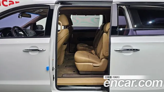 Kia All New Carnival id 2791644 из Кореи 12