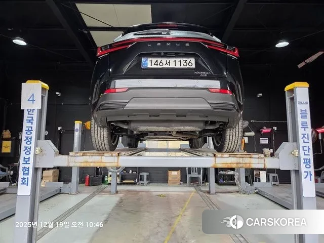 Lexus NX350h Second generation 2024 Черный из Кореи, фото 2