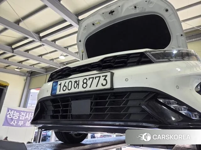 Kia The New K3 2nd generation 2021 Белый из Кореи, фото 2