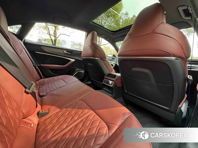 Audi A7L id 4265289 из Китая 12