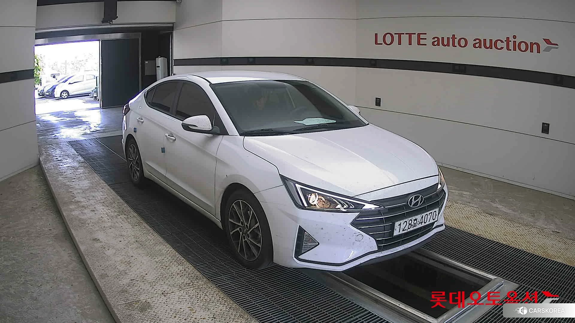 Hyundai Avante id 4289330 из Кореи 12