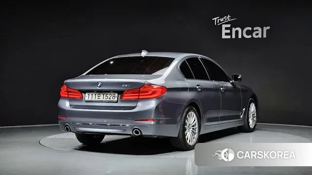 BMW 5 Series (G30) id 3391152 из Кореи 12