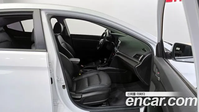 Hyundai Avante AD id 2628618 из Кореи 12