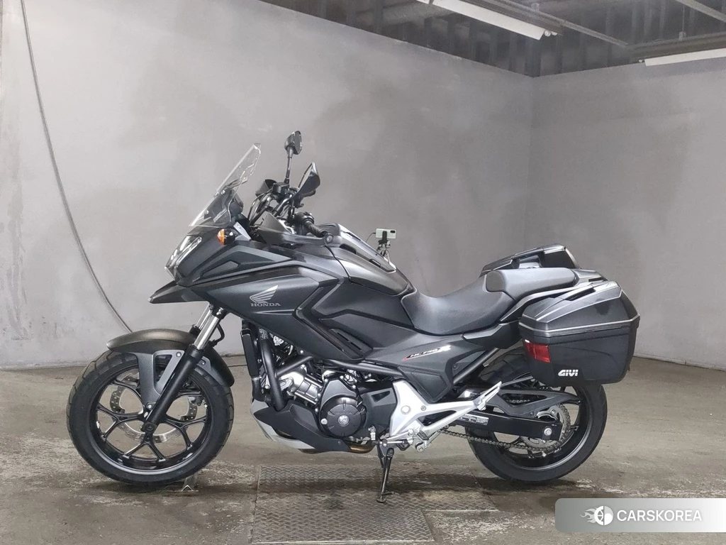 Проданный Honda NC750X 2016 из Японии