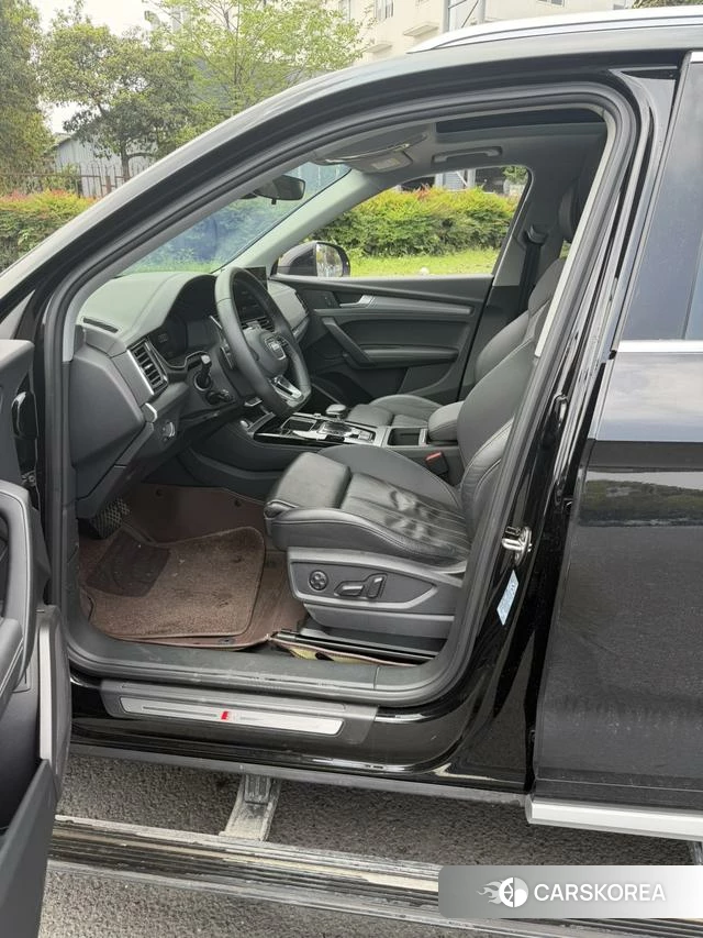 Audi Q5L Sportback id 3908460 из Китая 8