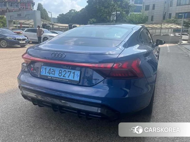 Audi RS e-Tron GT id 3058405 из Кореи 4