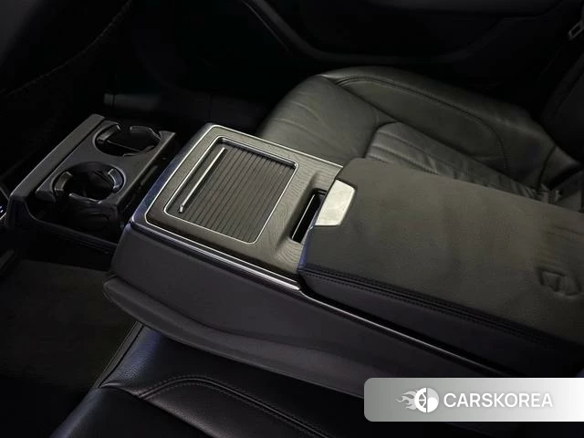 Audi A6L id 4240574 из Китая 12