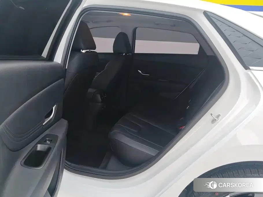 Hyundai Elantra id 4655150 из Китая 8