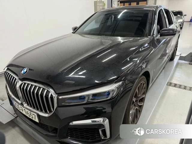BMW 7 Series (G11) 2021 Черный из Кореи, фото 2