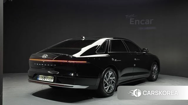 Hyundai Grandeur (GN7) id 4618185 из Кореи 12