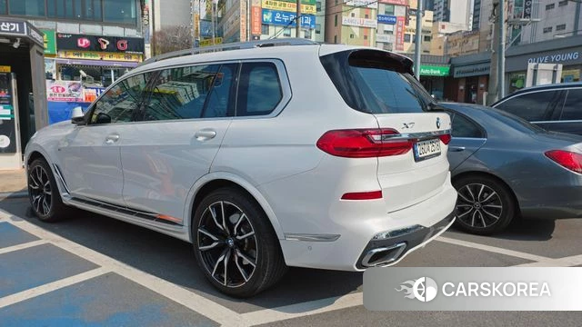 BMW X7 (G07) 2022 Белый из Кореи, фото 2