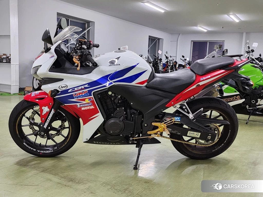 Проданный Honda CBR400R 2013 из Японии, фото 2