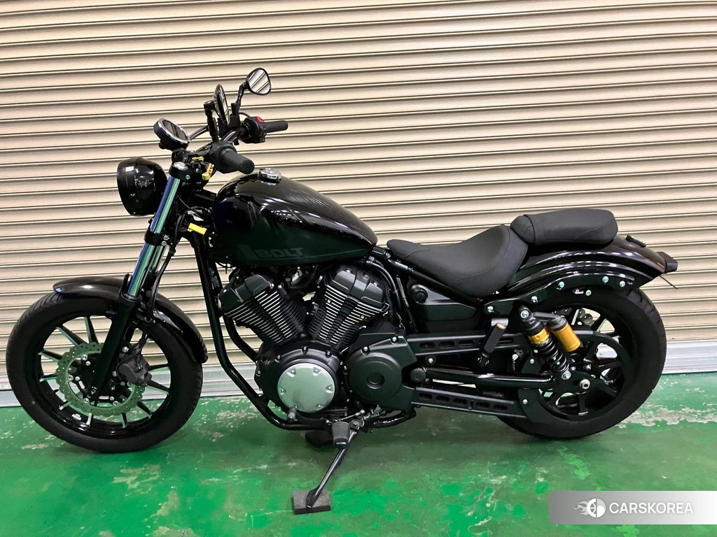 Проданный Yamaha BOLT 950R 2022 из Японии, фото 2