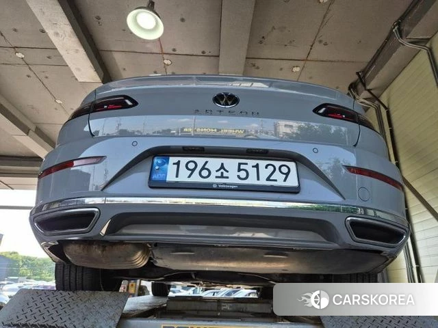 Volkswagen Arteon 2022 Серебристо-серый из Кореи, фото 2