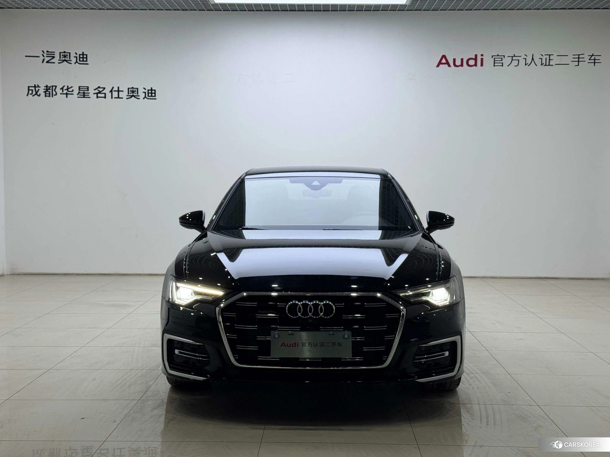 Audi A6L id 4440615 из Китая 9