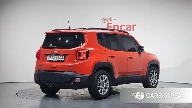 Jeep Renegade id 3631324 из Кореи 12