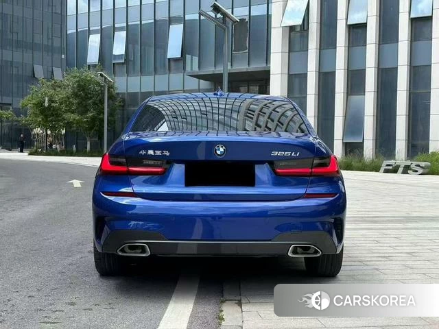 BMW 3 series 2022 Синий из Китая, фото 2