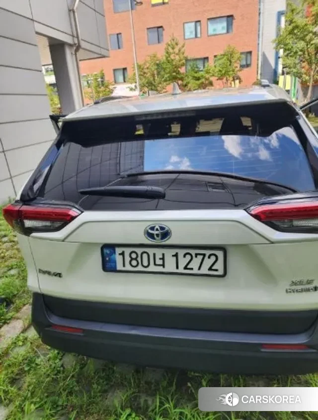 Toyota RAV4 5th Generation 2022 Белый из Кореи, фото 2