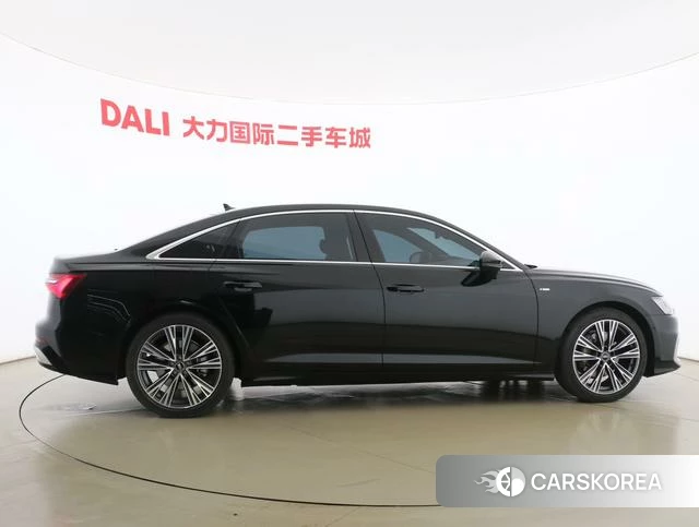 Audi A6L id 4275255 из Китая 8