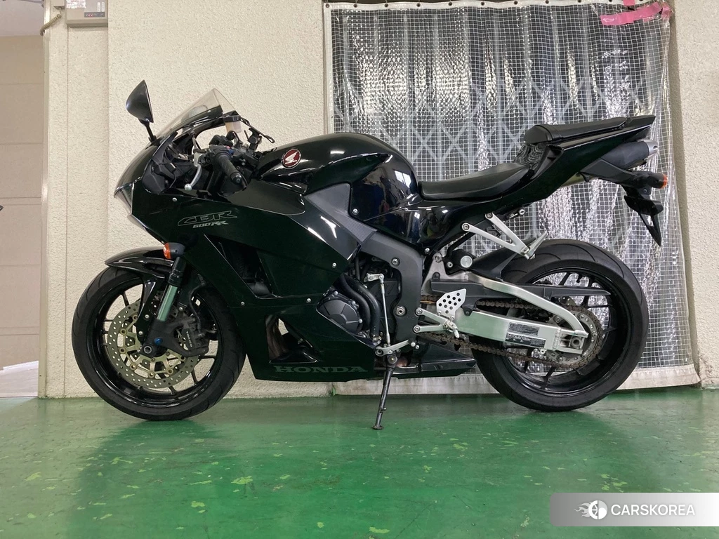Проданный Honda CBR600RR ABS 2017 из Японии, фото 2