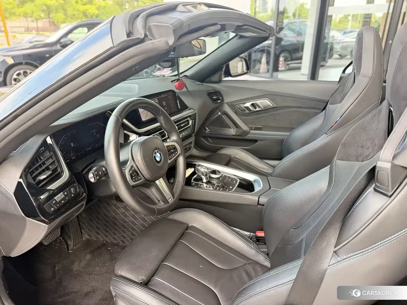 BMW Z4 2024 Red/purple из Китая, фото 4